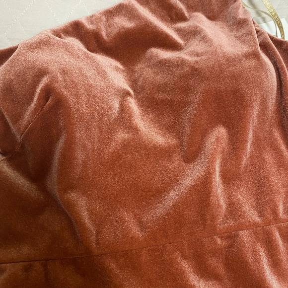 Jenny Yoo BNWT size 8 Cybill dress. English Rose stretch velvet. - Picture 9 of 10